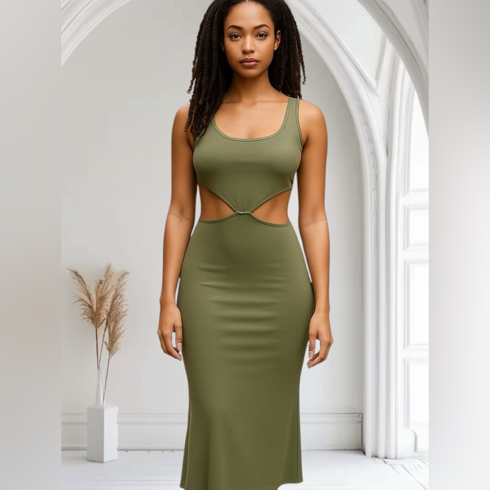 Verdusa Size Small Women dress cutout striking silhouette